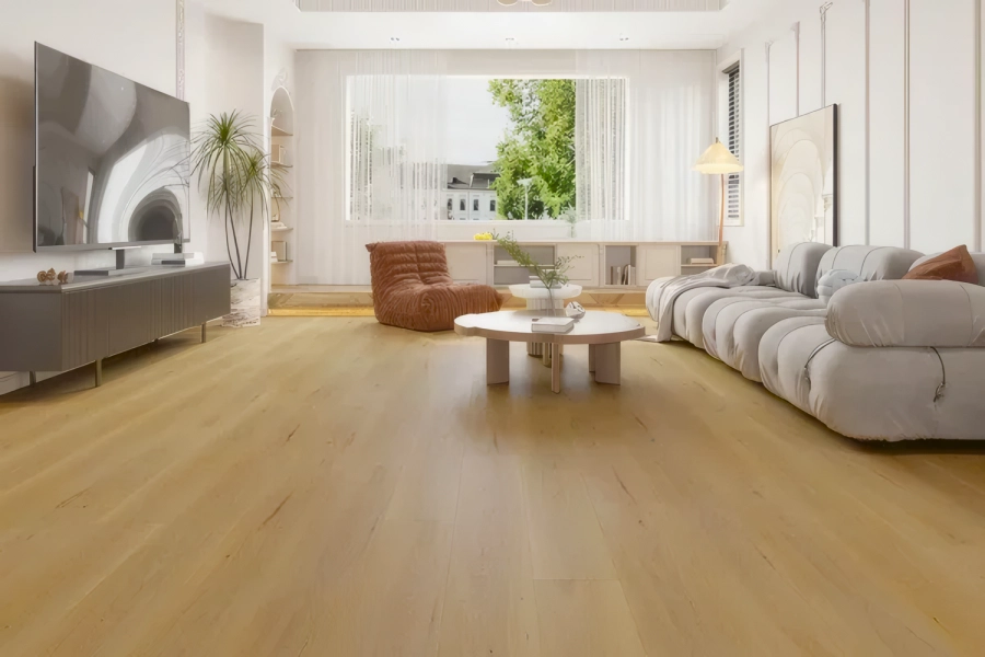 pavimento lico iberica em sala moderna com tv sofa e janela